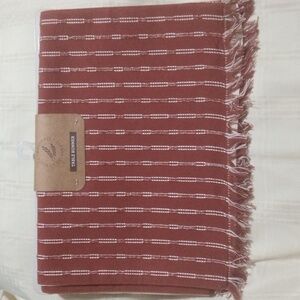 Table runner burgundy and cream fringed NWT 96" by 14"